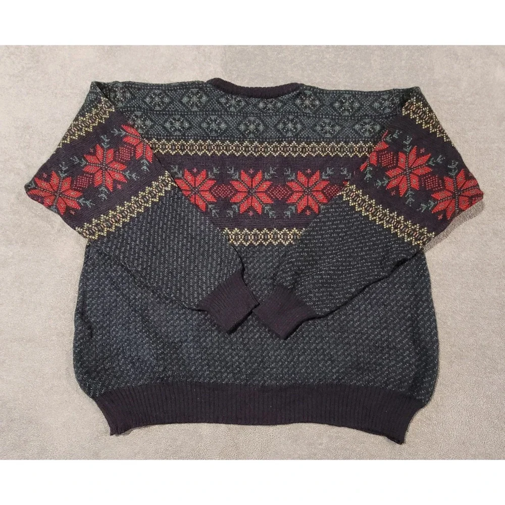 LL Bean Vintage Worsted Wool Fair Isle Snowflake Sweater Made in Ireland Mens L
